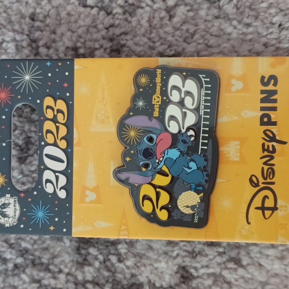 Disney pin stitch 626 2023 new disneyworld Collectible disney park trading cute
